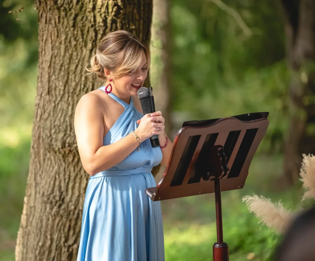Cérémonie laïque de mariage célébrée par Camille Peresse, officiante